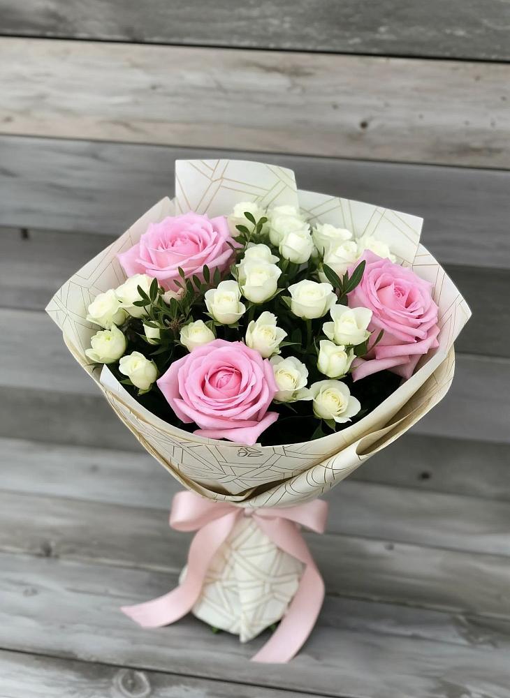 Букет цветов из: Розы в Каладжинской