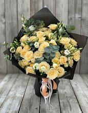 Букет цветов из:  Розы и Лизиантусы #REPLACE_PRED# Каладжинской