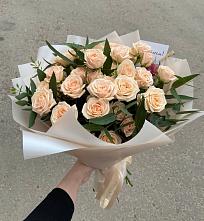 Букет Кремовые розы Латте в Каладжинской
