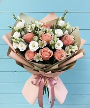 Букет цветов из:  Розы, Альстромерии и Лизиантусы в Каладжинской