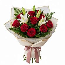 Букет цветов из:  Лилии и Розы в Каладжинской