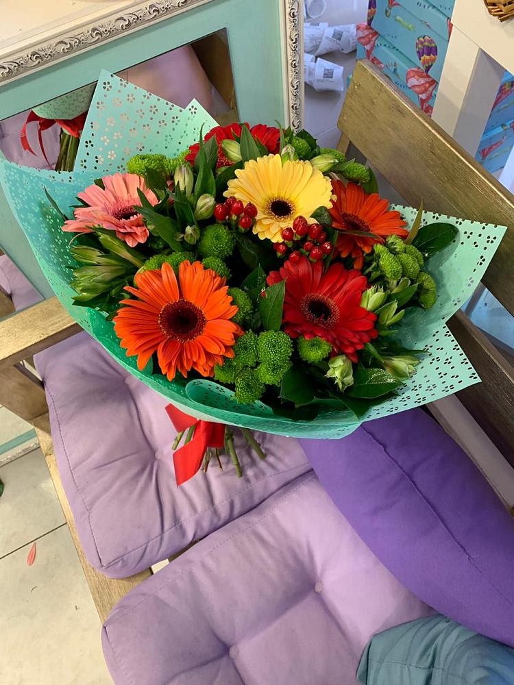 Букет цветов из: Герберы, Хризантемы и Альстромерии в Каладжинской