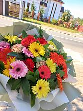 Букет цветов из:  Герберы #REPLACE_PRED# Каладжинской