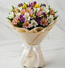 Букет цветов из:  Альстромерии #REPLACE_PRED# Каладжинской