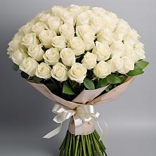 Букет 101 беля роза Белоснежка в Каладжинской