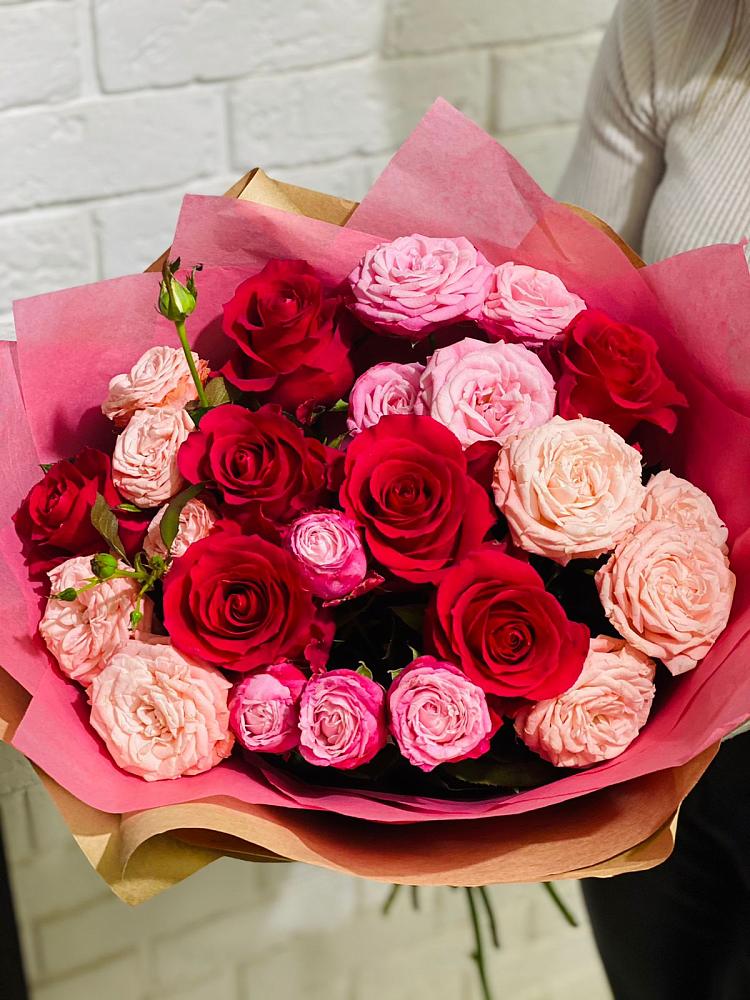 Букет цветов из: Розы в Каладжинской