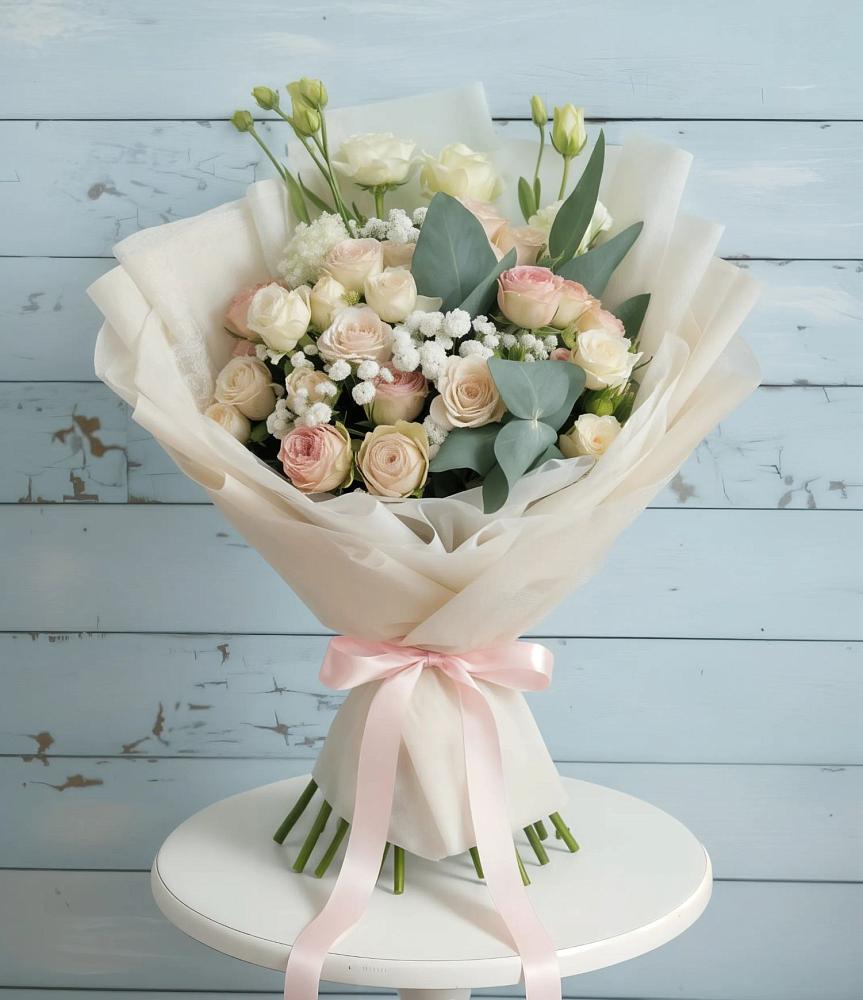 Букет цветов из: Розы и Лизиантусы в Каладжинской