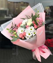 Букет цветов из:  Розы, Лизиантусы и Хризантемы в Каладжинской