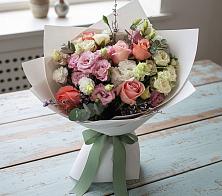 Букет цветов из:  Розы, Лизиантусы и Гвоздики в Каладжинской