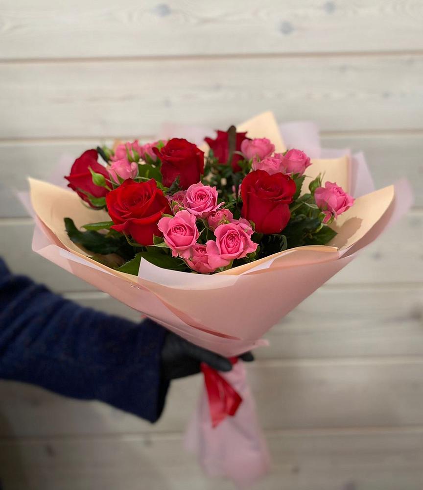 Букет цветов из: Розы в Каладжинской