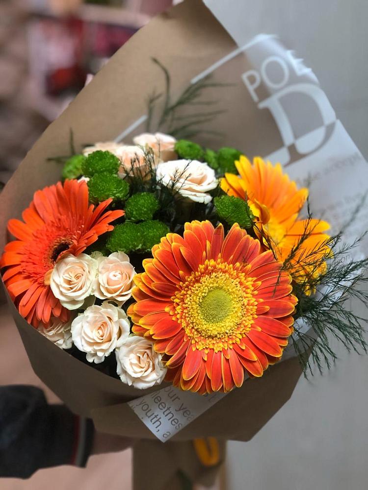 Букет цветов из: Герберы, Хризантемы и Розы в Каладжинской