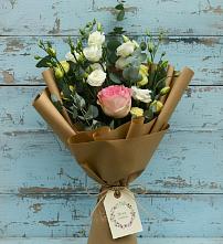 Букет цветов из:  Розы и Лизиантусы #REPLACE_PRED# Каладжинской